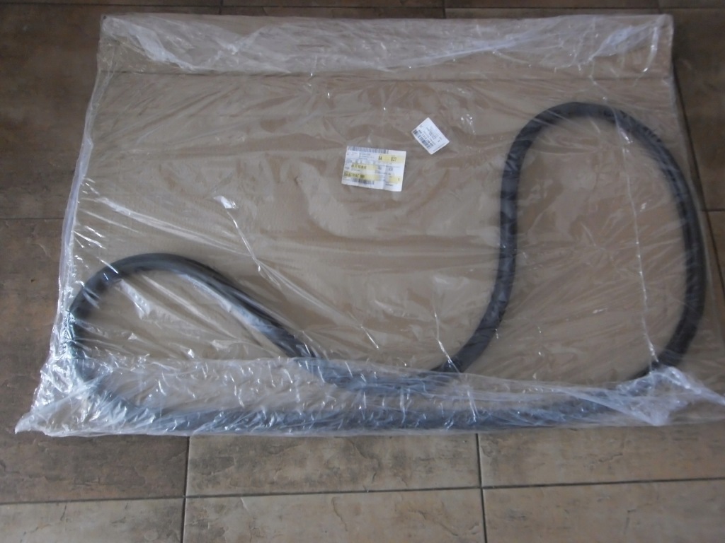 фото №1, Vw polo vi 2g прокладка дверь правая задняя 2g6867914c