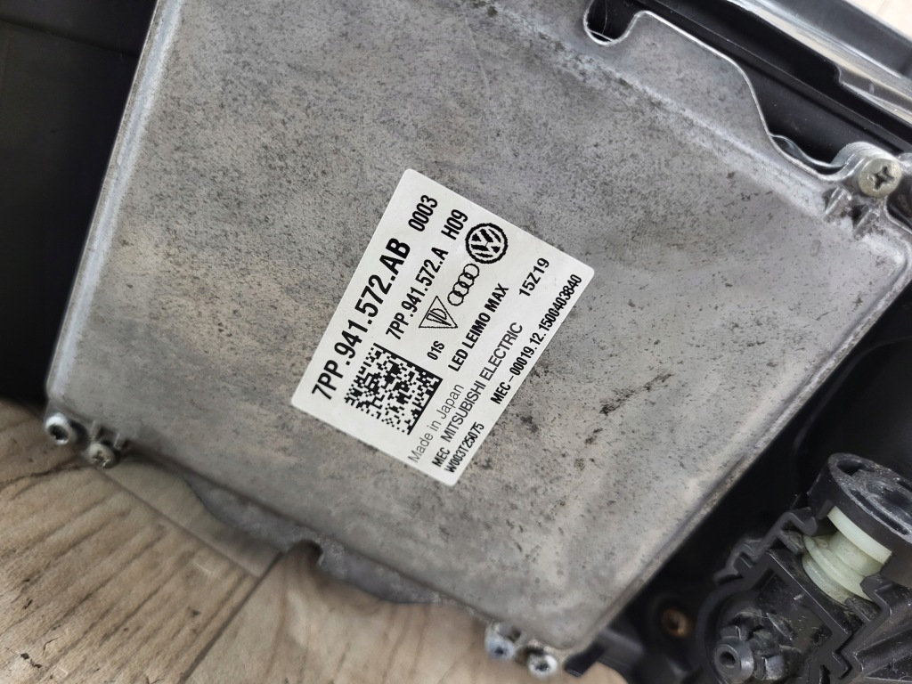 Audi q7 4m0 фара full led перед передня ліва америка 4m0941033b Оригінал