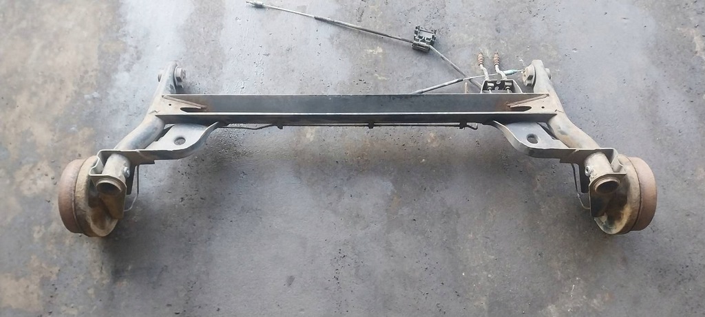 фото №1, Балка oś подвеска задняя тормозные барабаны bez abs renault thalia i