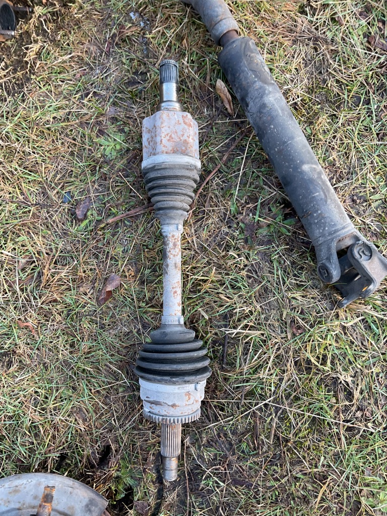 Купити Привідний вал права ліва задні land rover discovery iv 3.0