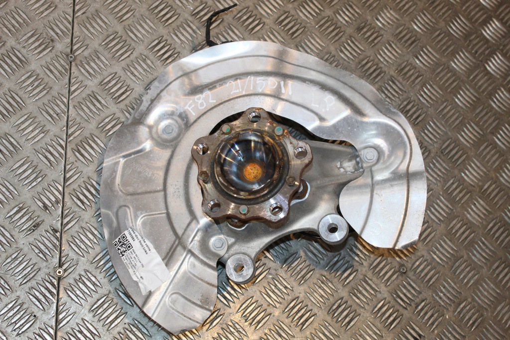 фото №1, Bmw m3 f80 m4 f82 m2 f87 ступиця поворотний кулак ліва 2284001