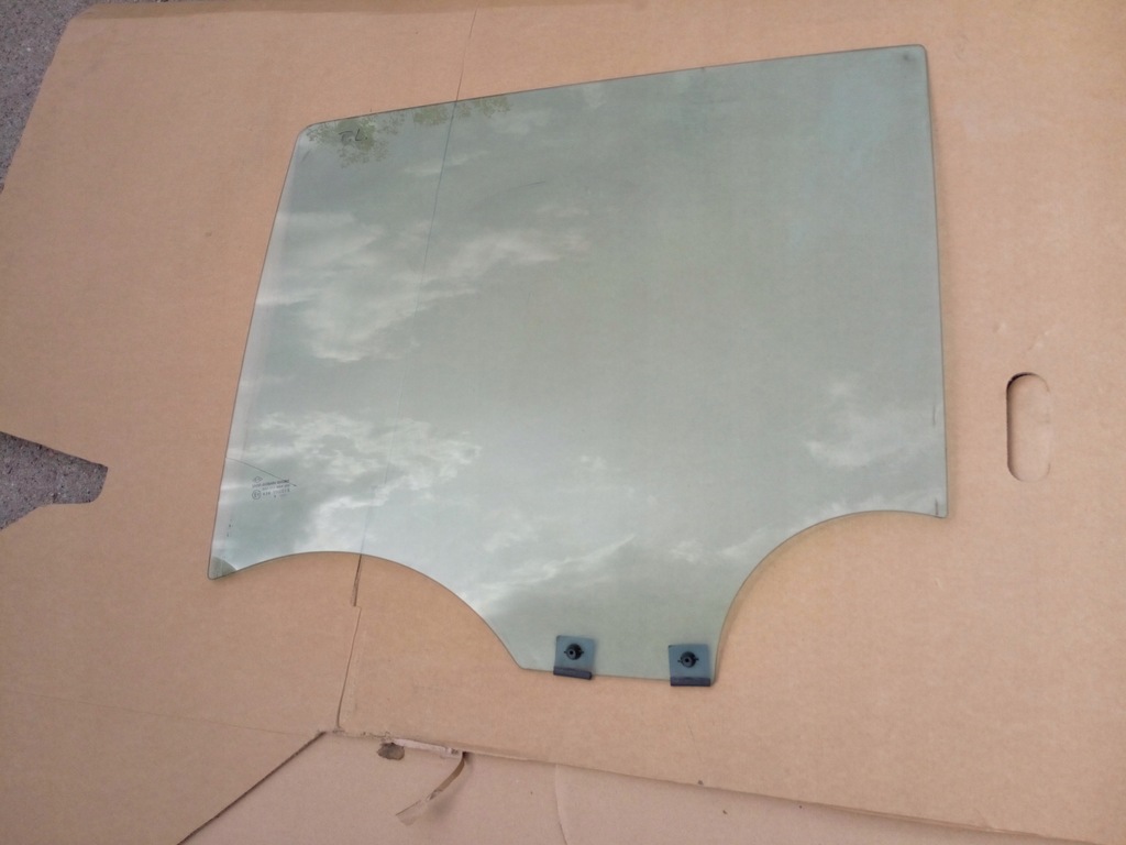 фото №1, Стекло dacia sandero ii '12-21 выбор oryg.