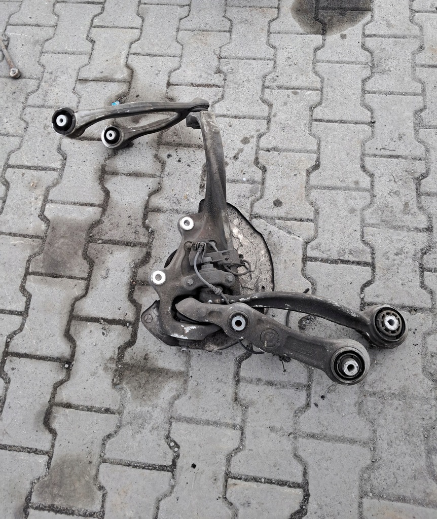 фото №7, Поворотный кулак рычаги ступица левый перед mercedes w205 2.2 cdi 2052100
