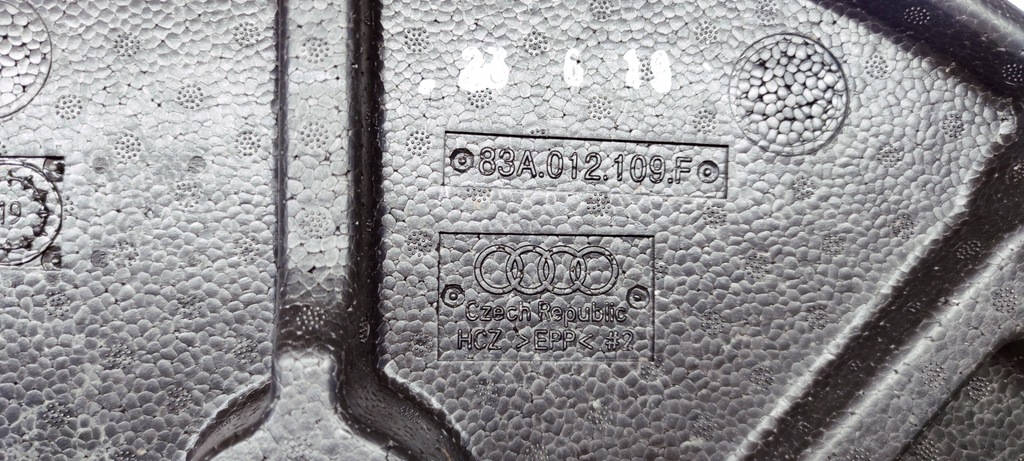 фото №5, Вкладка колеса запасного audi q3 f3 83a012109f