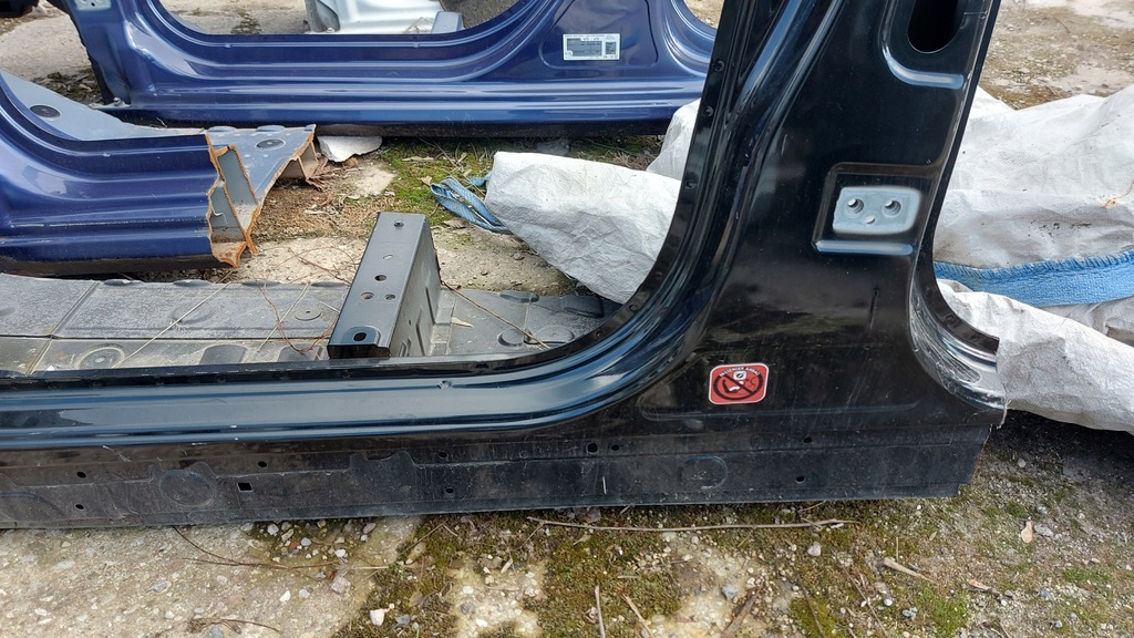 фото №8, Citroen c4 cactus порог левый передний