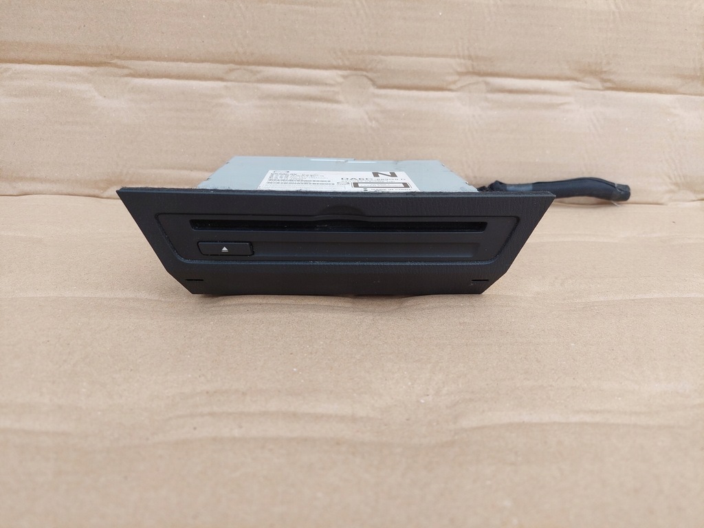 фото №1, Mazda cx-3 2015- считыватель навигации