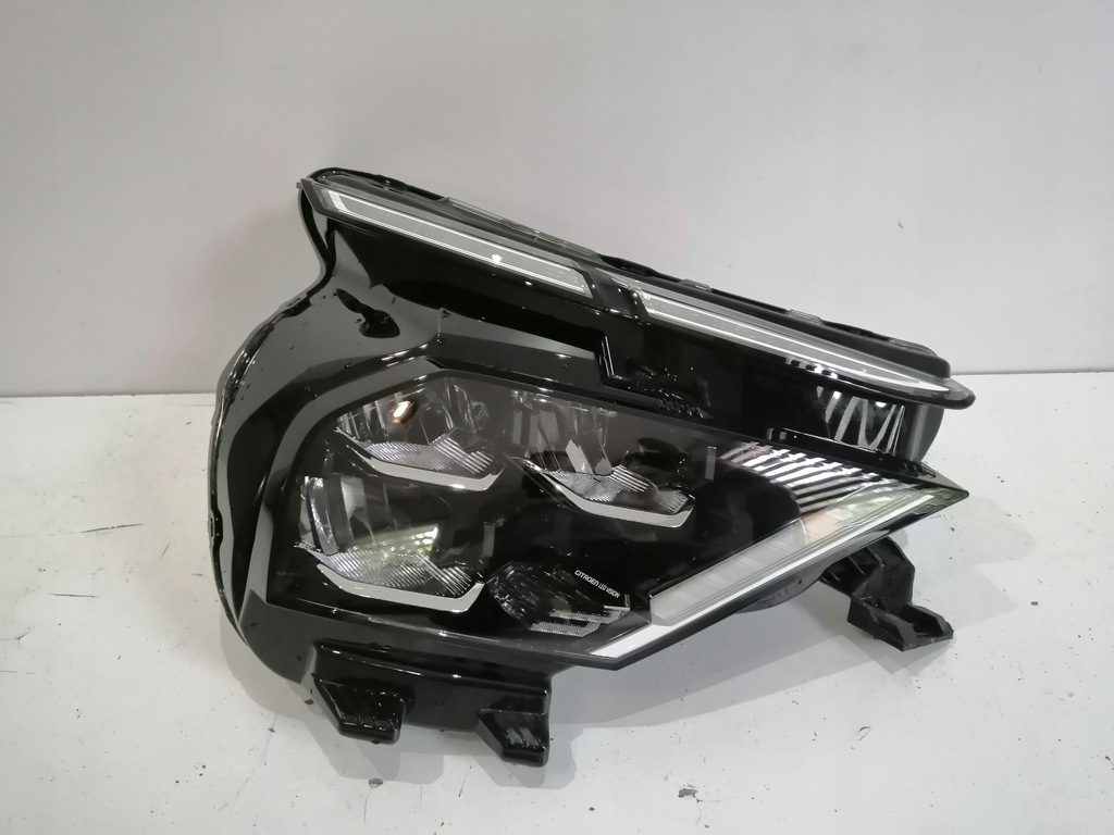 фото №1, Лампа правая citroen c4 73243672