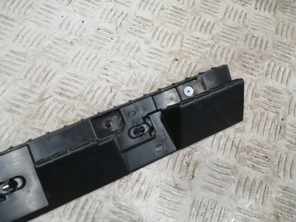 фото №2, Кронштейн накладки порога праве renault megane v e-tech 764a81854r