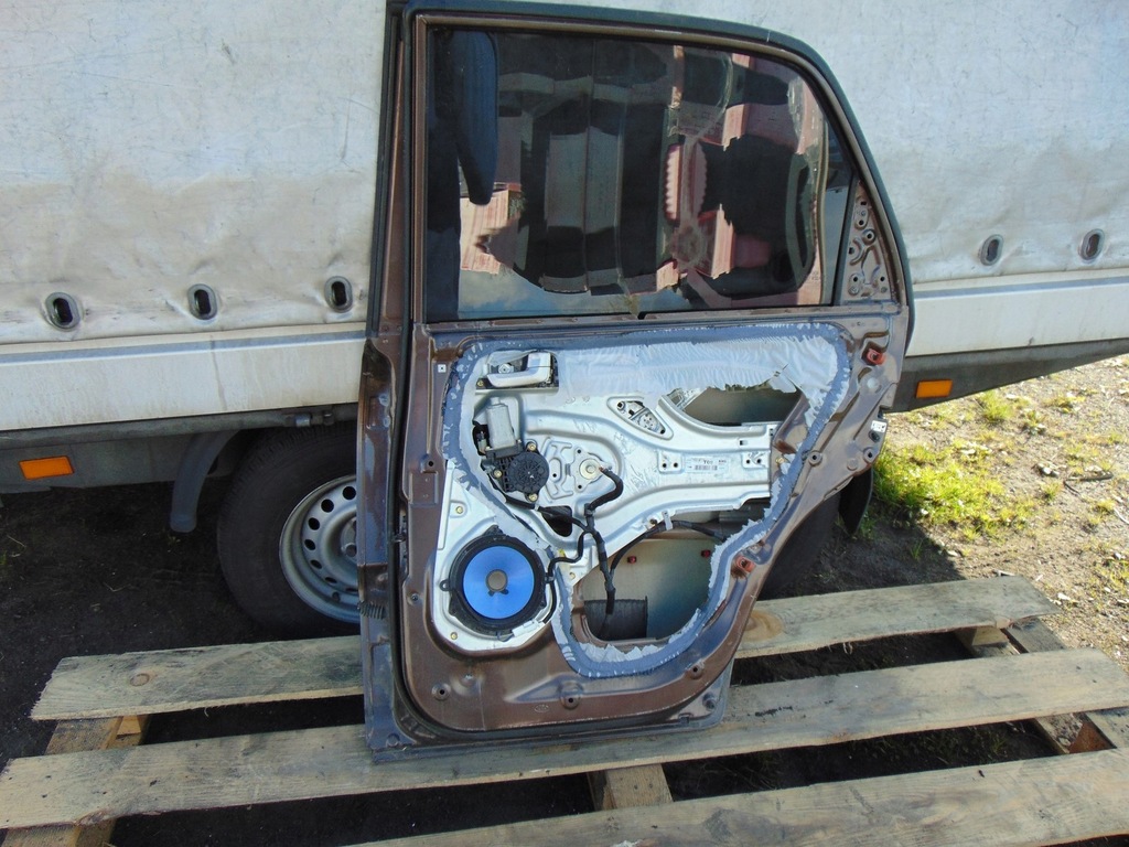 фото №16, Дверь правый задняя kia sportage 2 ii цвет 6d