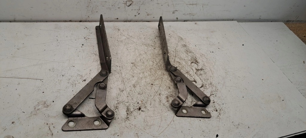 Купить Петля капот правый левый mercedes w168 1688800228