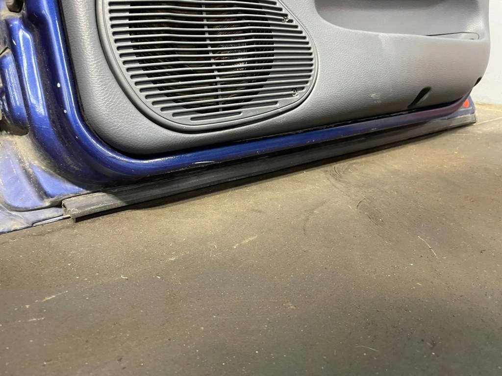 Fiat siena седан двері праві перед 483/a Недорого