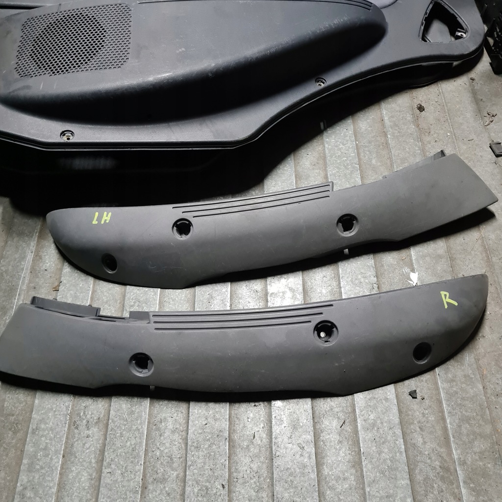 фото №1, Обшивка обивка ручка кронштейн дверь iveco stralis