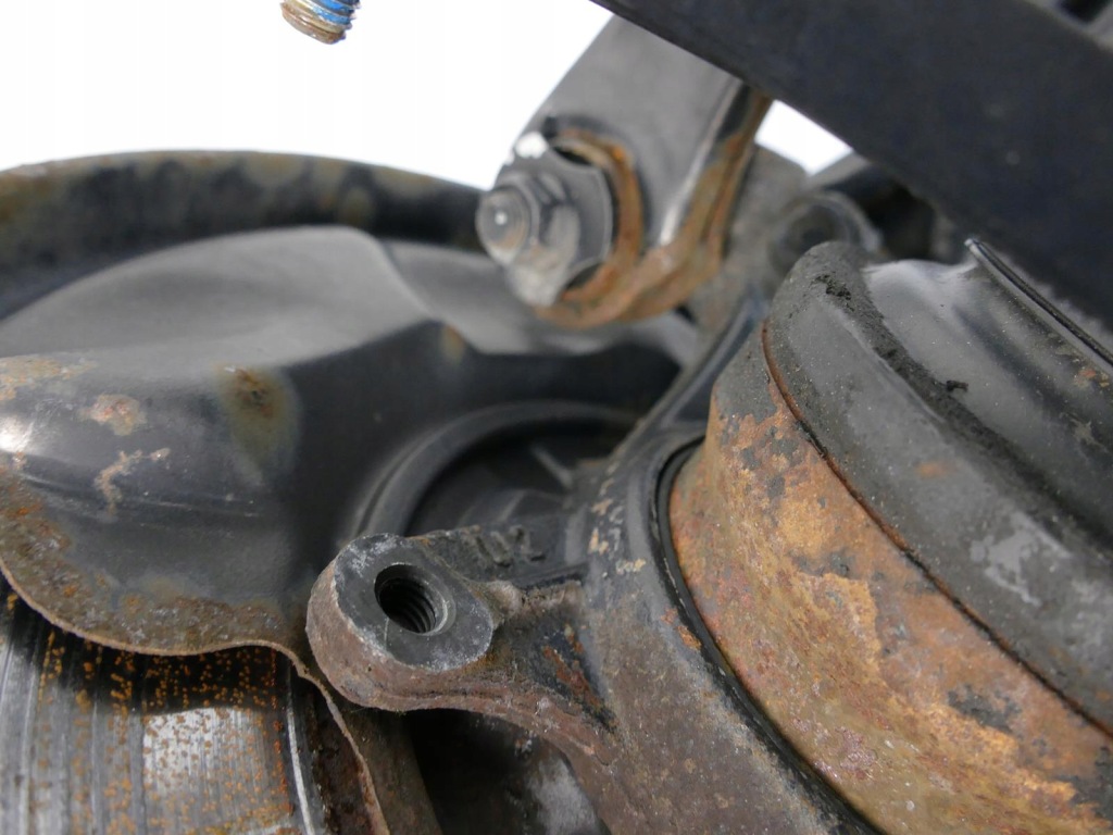 фото №16, Mercedes slk r171 3.5 v6 ступица рычаги приводной вал l.t.