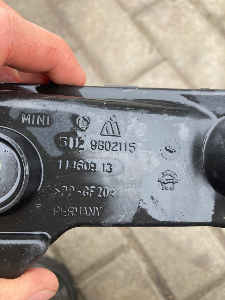 фото №4, Mini cooper countryman r60 кронштейн напрямна бампера лівий задня 9802115