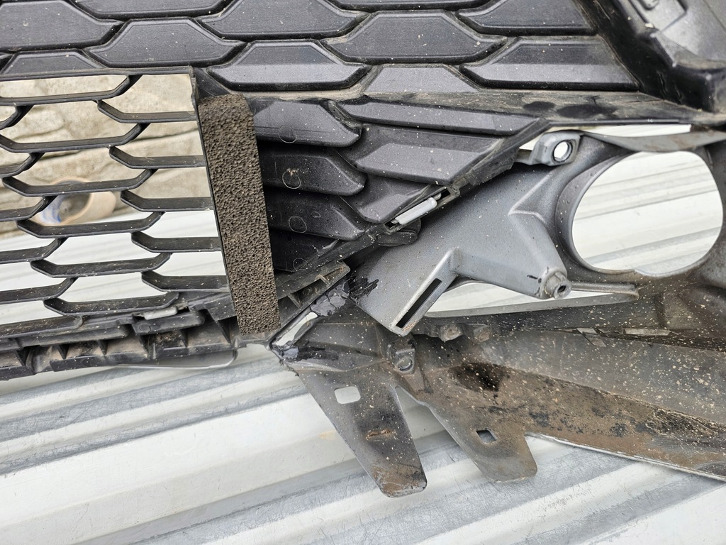 фото №8, Toyota corolla e21 19r- hb kombi бампер перед