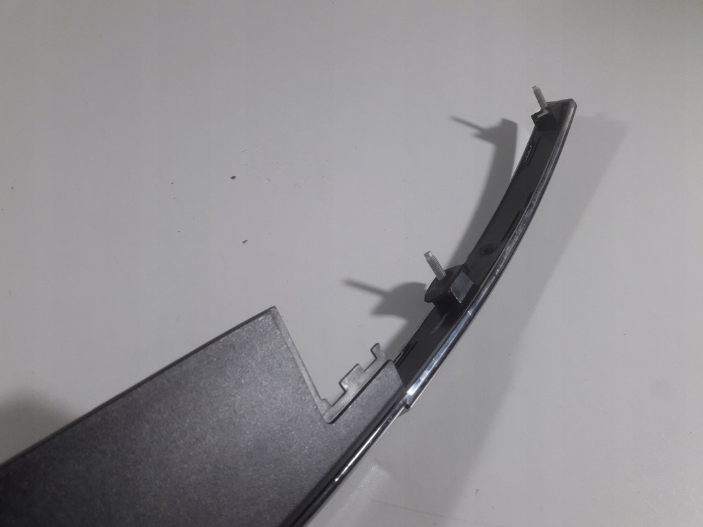 фото №11, Jaguar xe x760 15r- молдинг крышки багажника gx63-40406-a