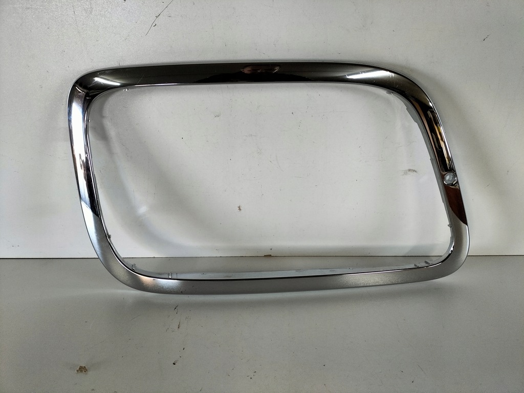 фото №1, Рамка фара правая mercedes actros 02-