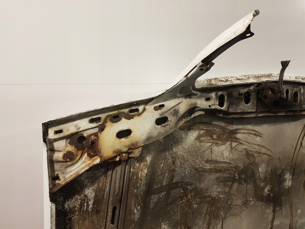 Mercedes w124 капот передняя универсал Оригинал