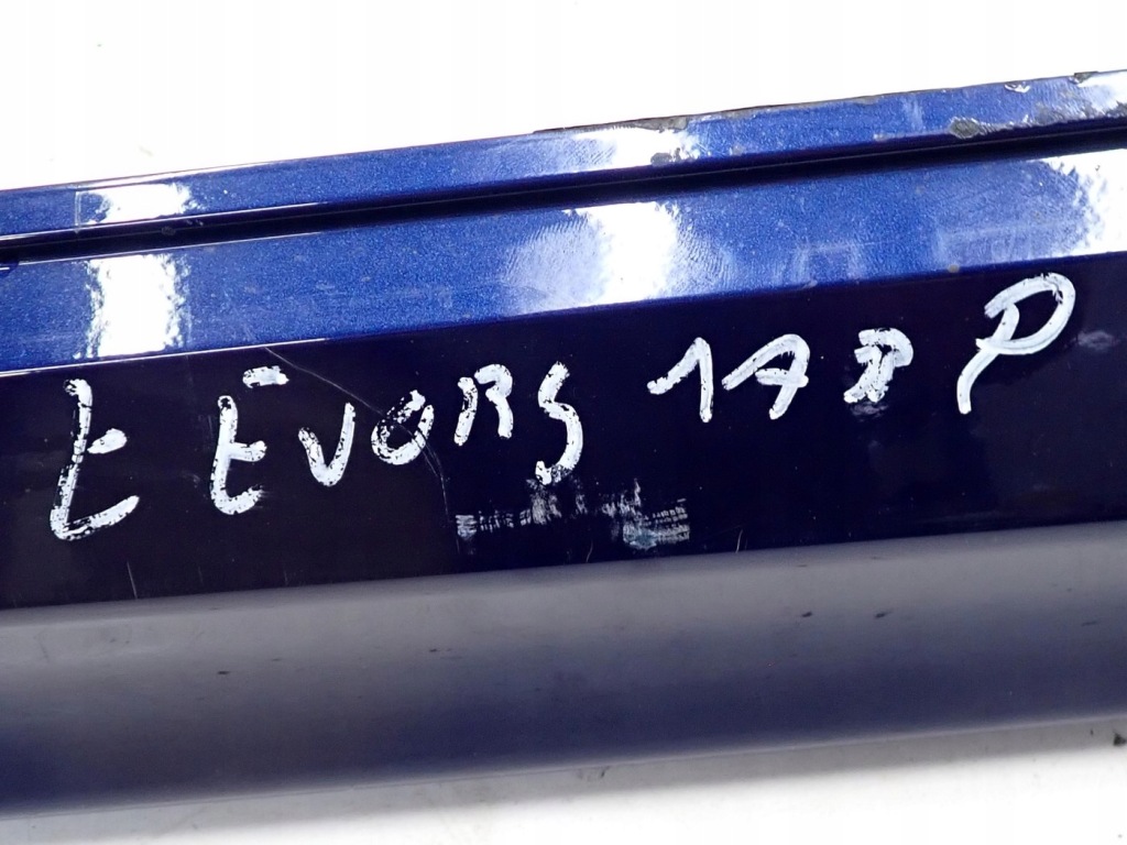 Накладка захист  порога  поріг права правий subaru levorg 96051va020 Київ