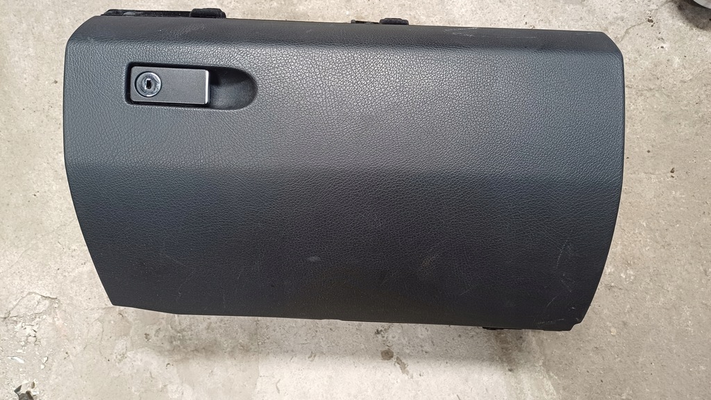 фото №1, Mercedes w212 захист бардачок a2126802602