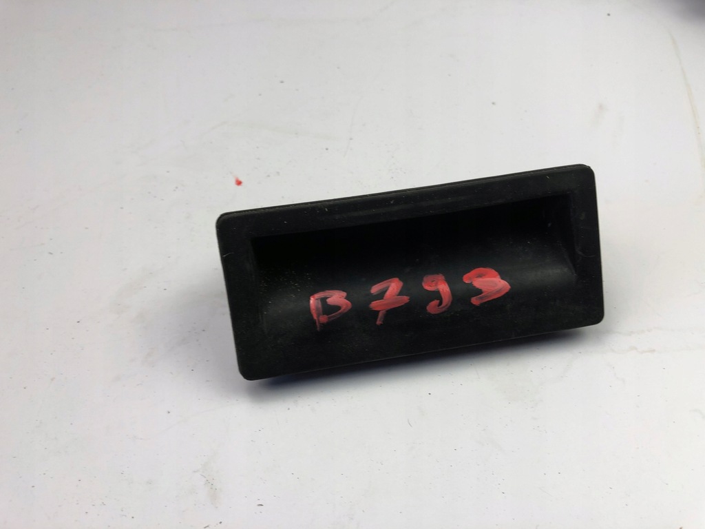 фото №5, Vw jetta микровыключатель крышки багажника 5n0827566