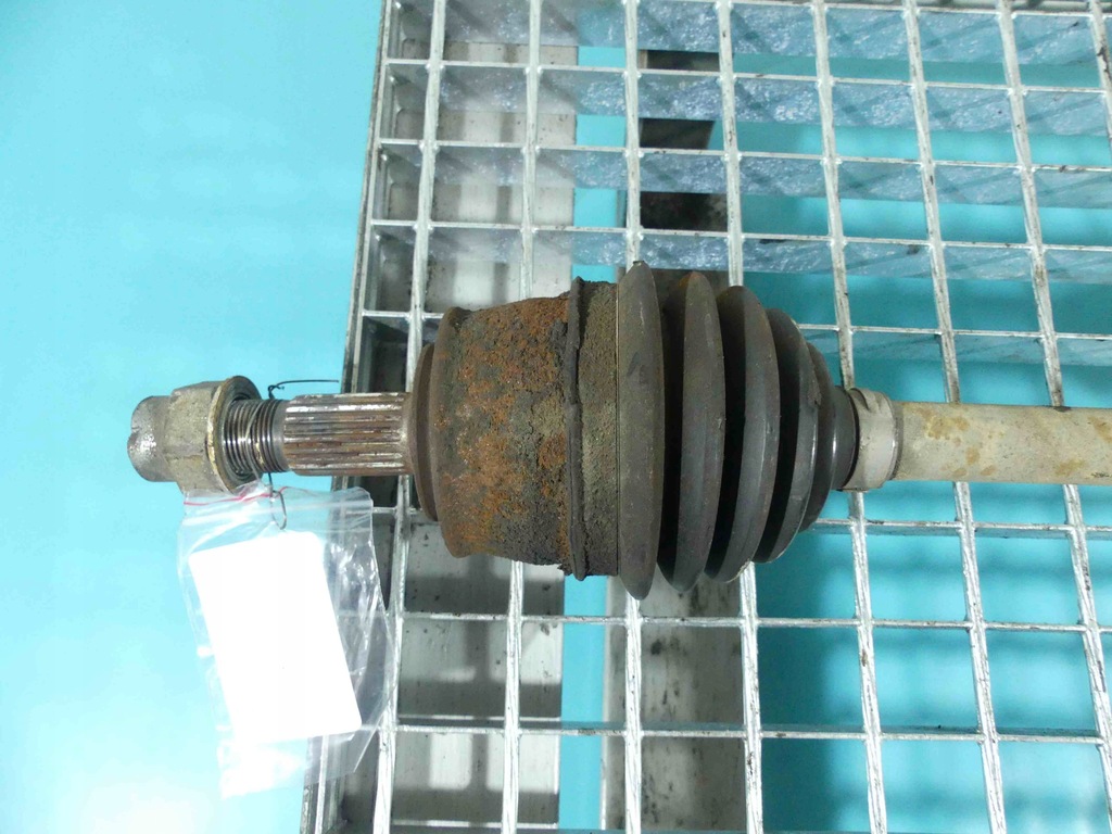 фото №2, Приводной вал перед правая fiat grande punto 1.4 wiel