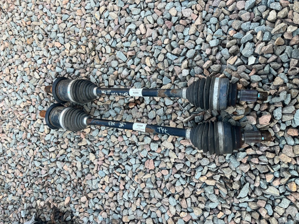 фото №1, Приводной вал l / p задняя 8644245 8644244 bmw 1 f20 f21 lci lift