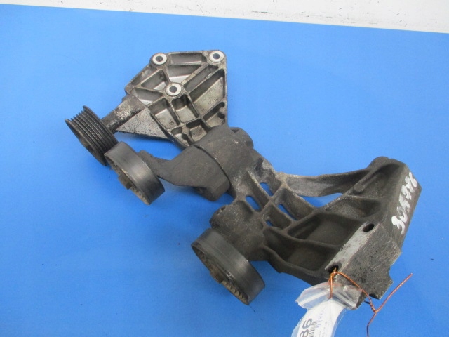 Купити Mercedes a170 w168 кронштейн   ролики генератора