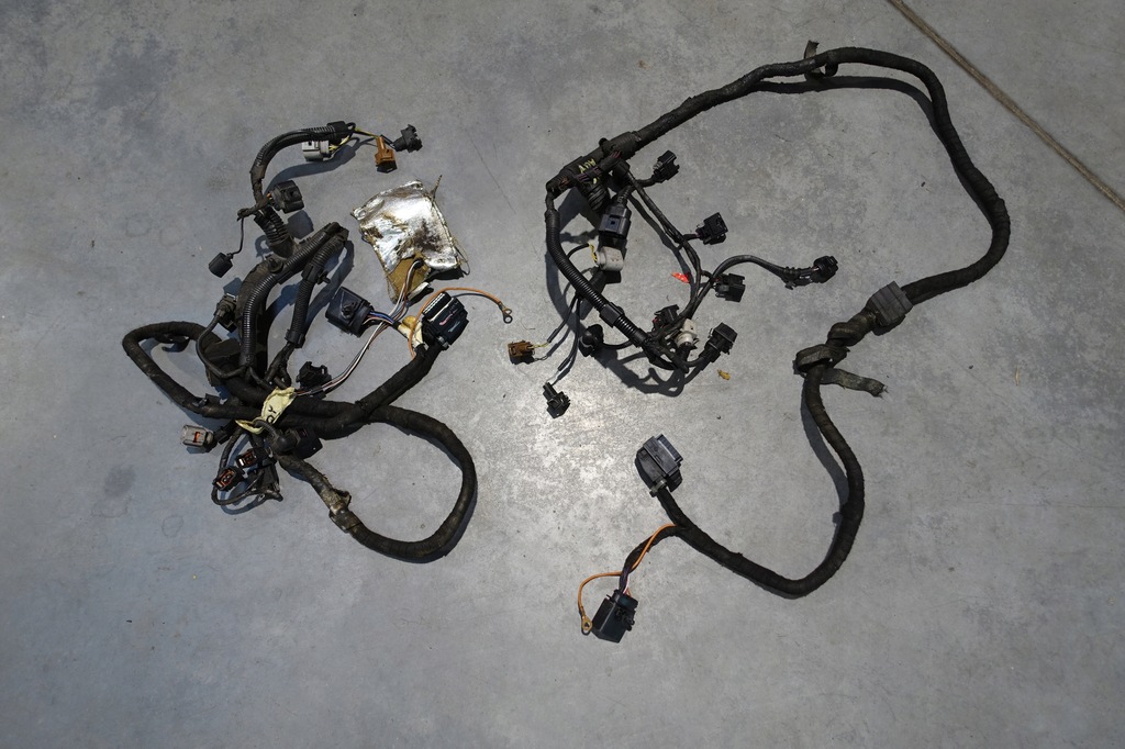 фото №1, Vw new beetle 2.0 электропроводка двигателя