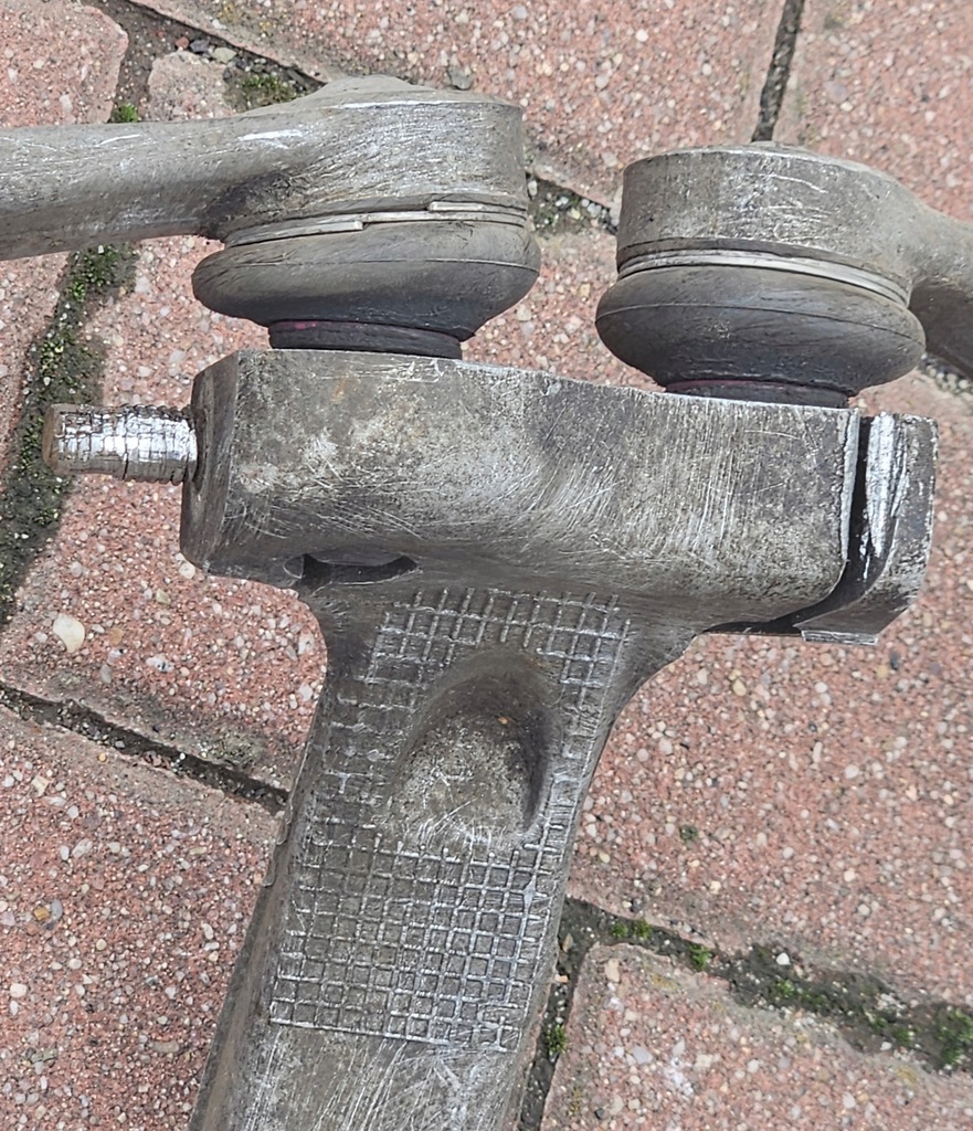 фото №4, Audi a4 b8 8k0 поворотный кулак ступица 4 x рычаг левая lub правая