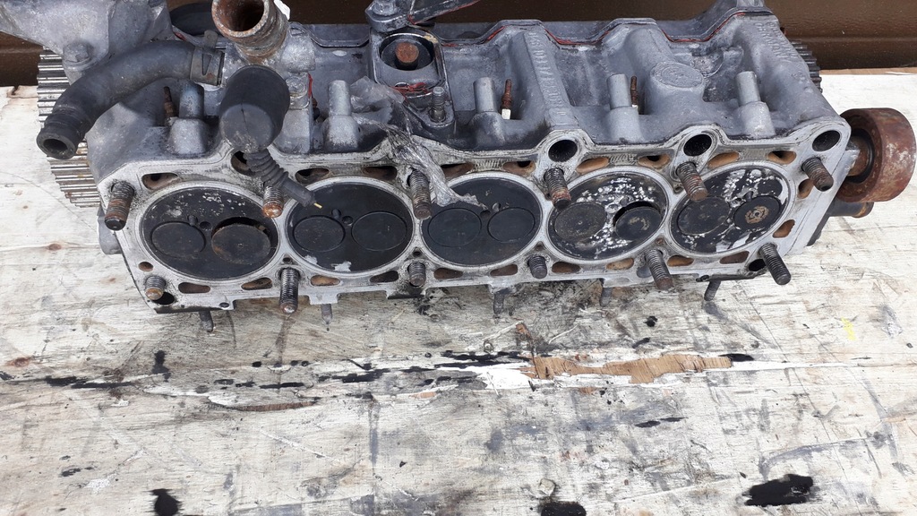 фото №7, Головка audi a6 c4 2.5 tdi 046103373b ael