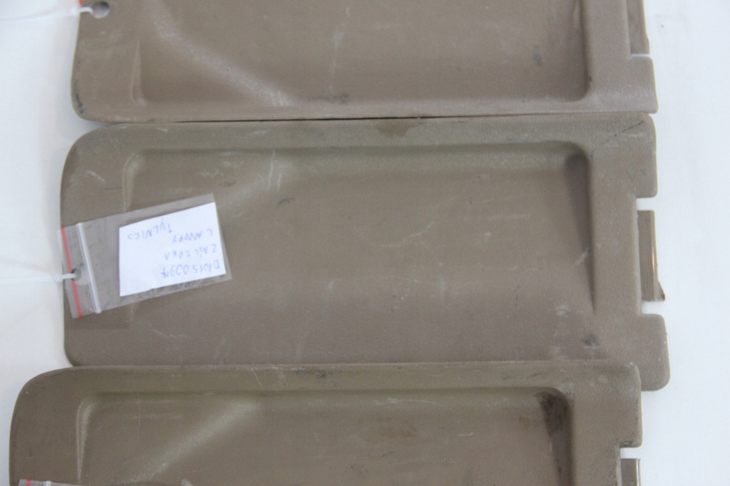 фото №3, Заглушка лампы задней land rover discovery i 1