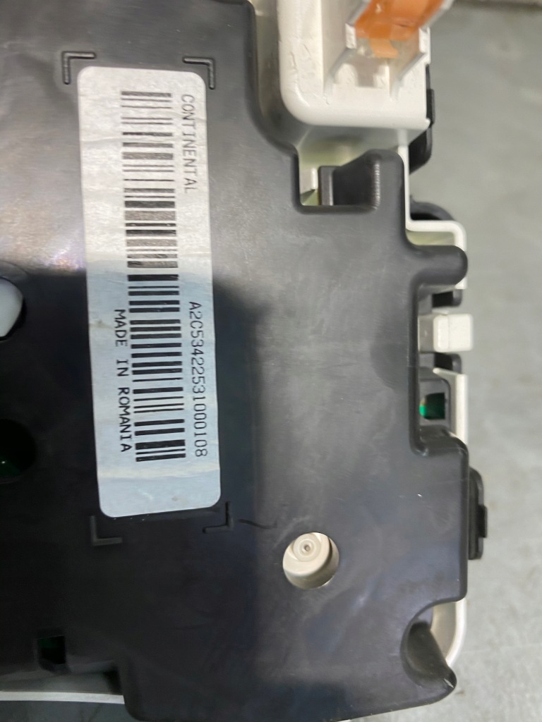 Купити Suzuki swift mk7 1.3 ddis лічильник прилади європа