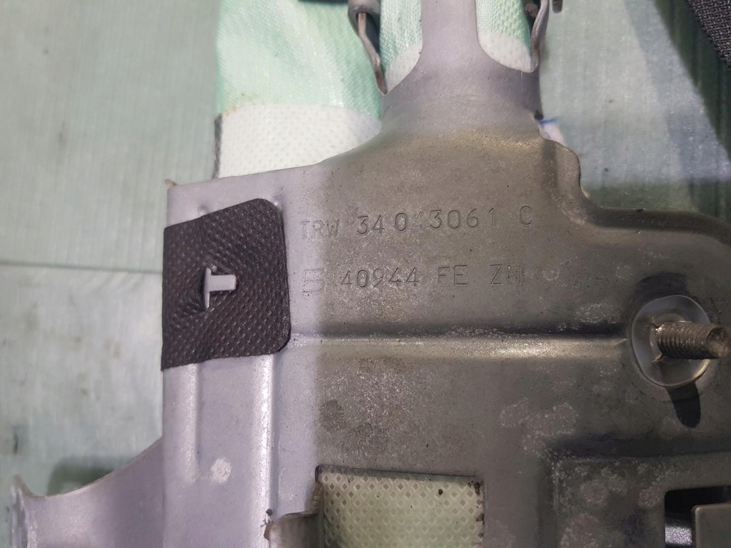 фото №4, Шторка безопасности правая lift range rover vogue l322