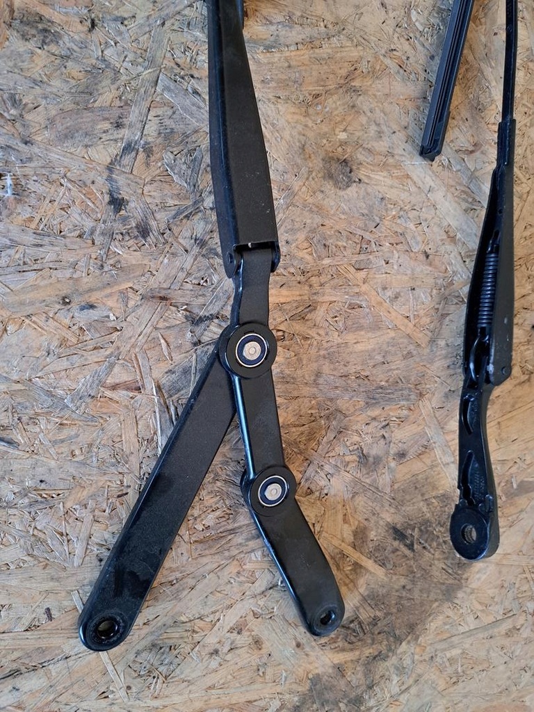 фото №2, Mercedes w206 рычаг рычаги дворники перед kpl