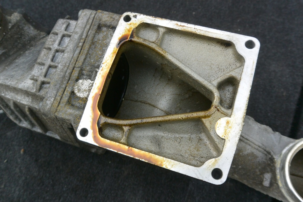 фото №9, Резонатор повітрозабірник компресор om271 1.8 k mercedes w211 w203 w209