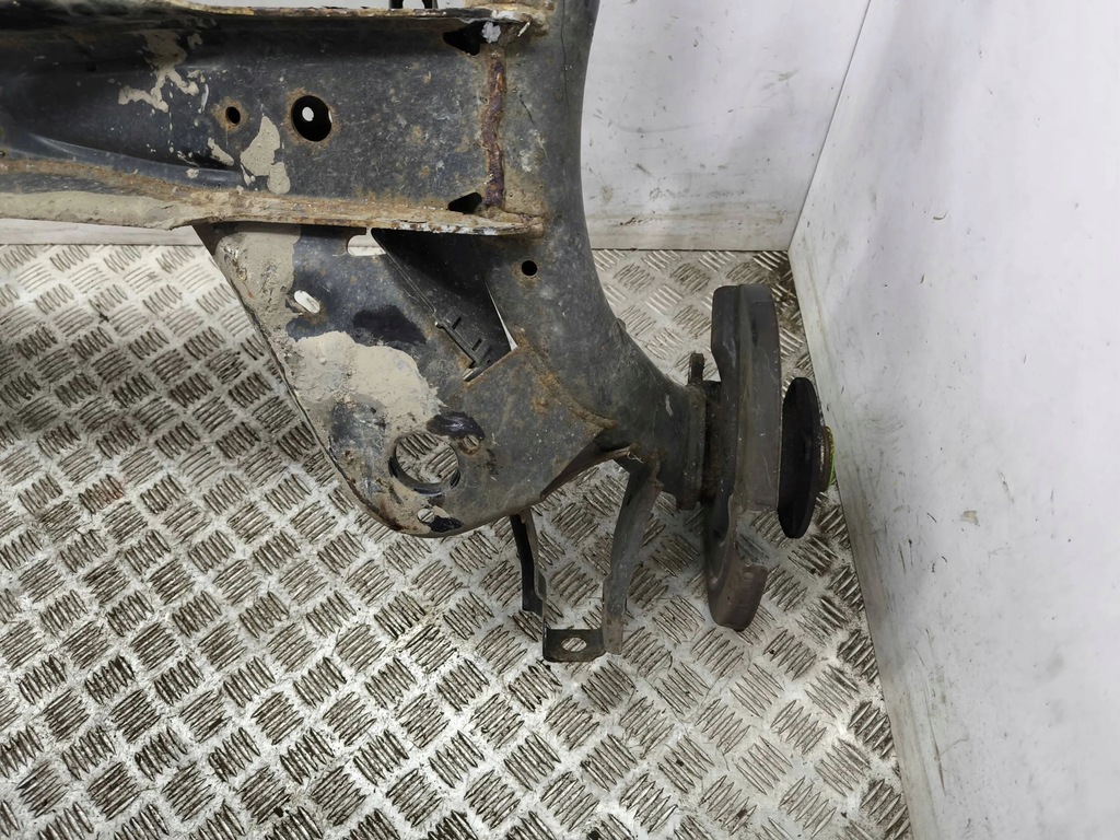 фото №8, Volkswagen t-roc 2018 балка задні