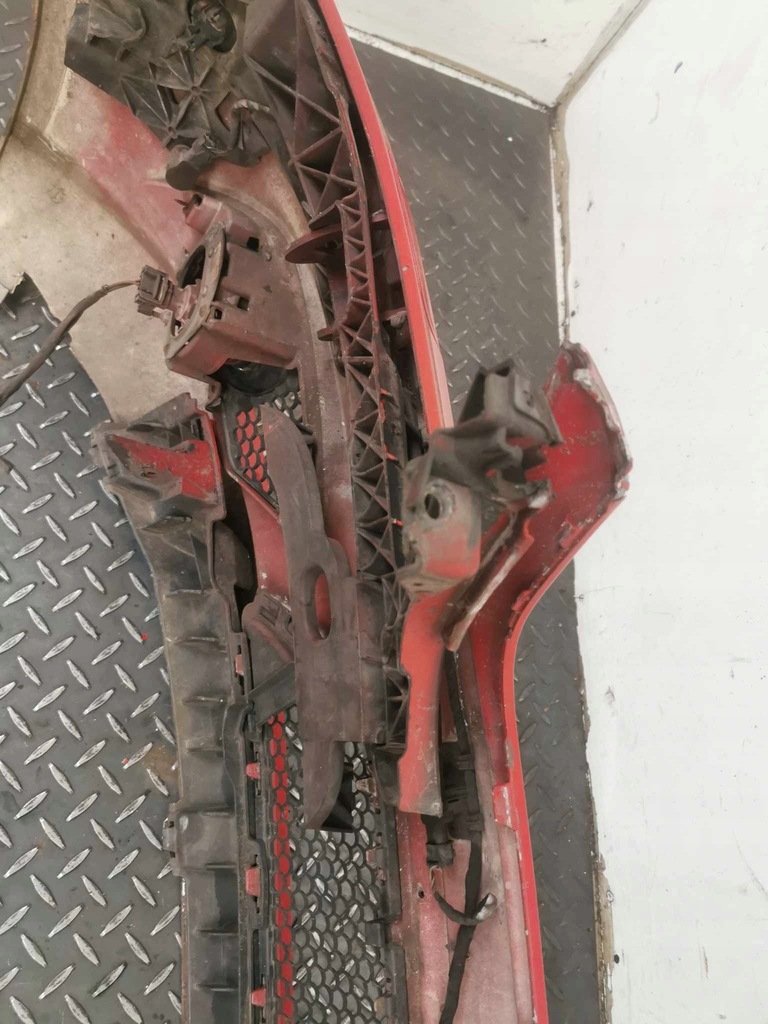 фото №10, Бампер перед ксенон pdc mercedes w204 amg 590