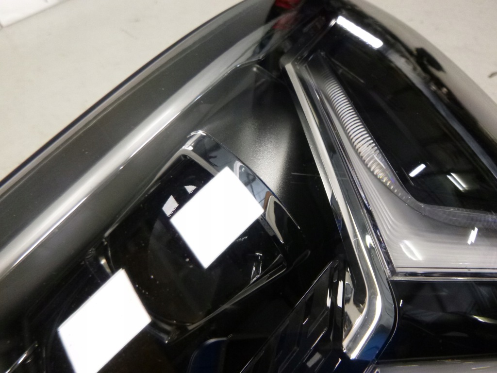 Audi q3 фара лівий перед ліва передня 5pin led Доставка