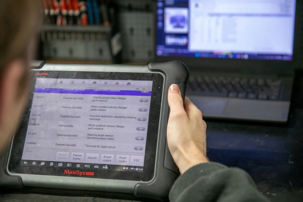 Трансмісія кермова з підсилювач електричний rhd bmw 3 f30-31 12-19 Недорого