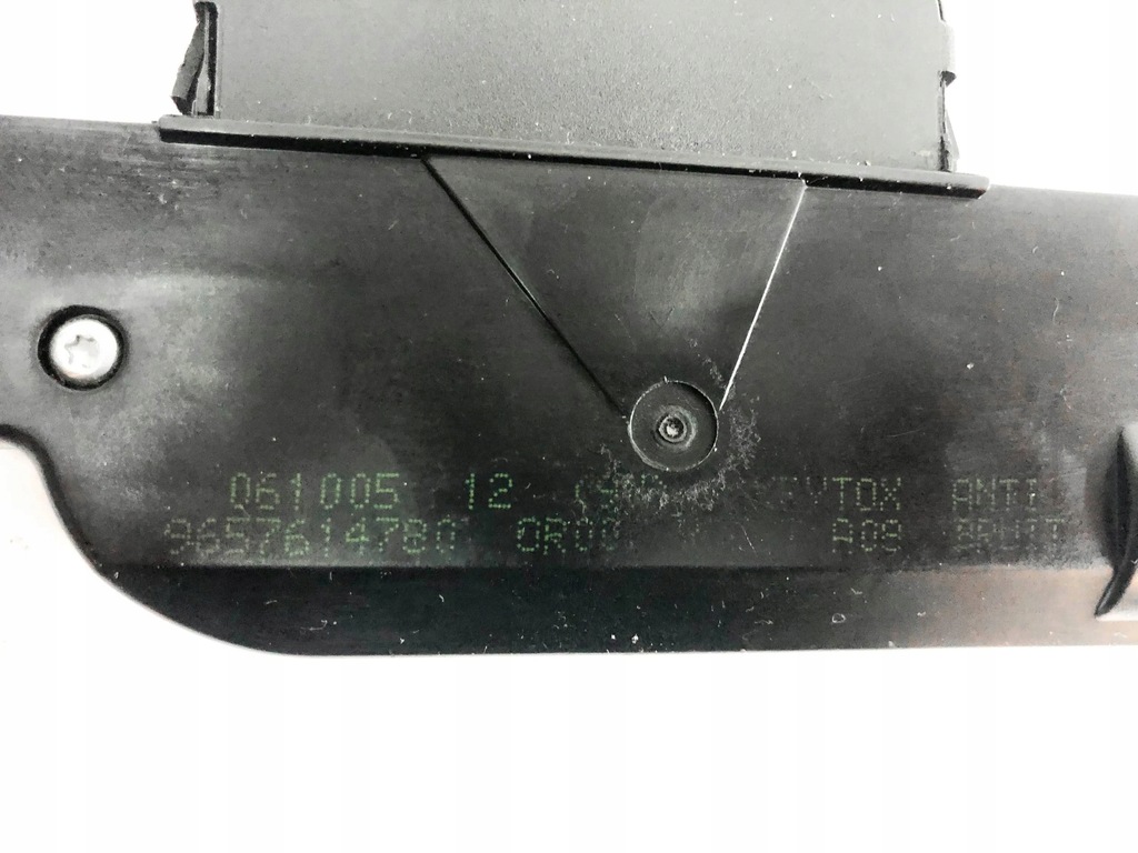 фото №13, Peugeot 1007 2007 замки