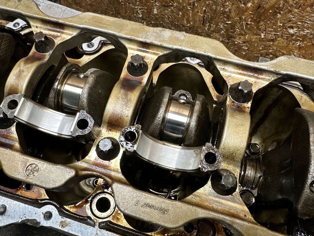 фото №13, Блок двигателя dół wał поршни 1.6 nissan mr16