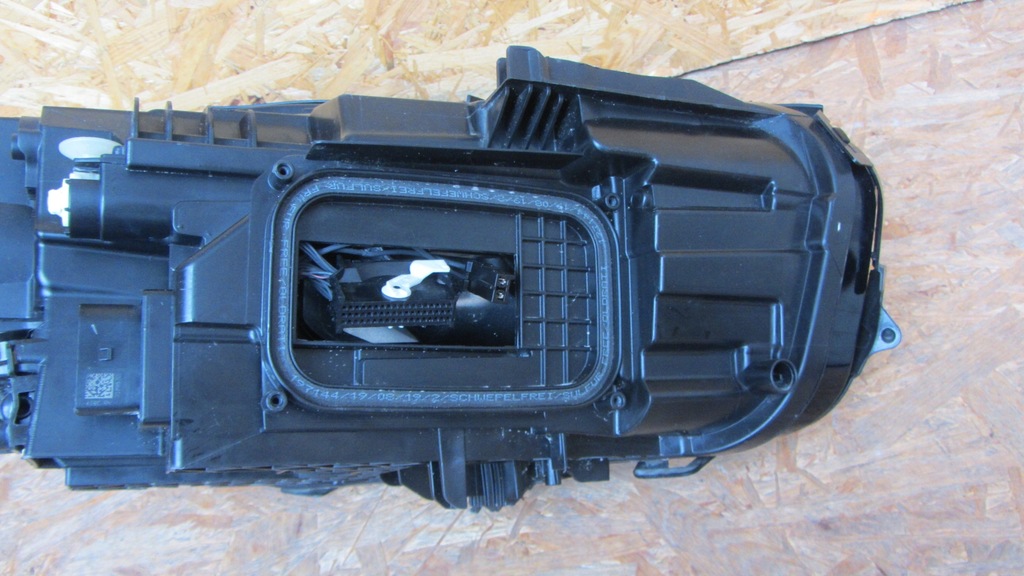 фото №10, Передня ліва лампа mercedes w247 b-klasa full led