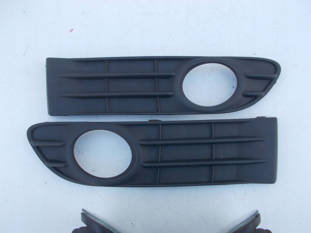 фото №13, Протитуманна фара протитуманні фари лівий правий решітка бампера volvo s40 ii lift 2008