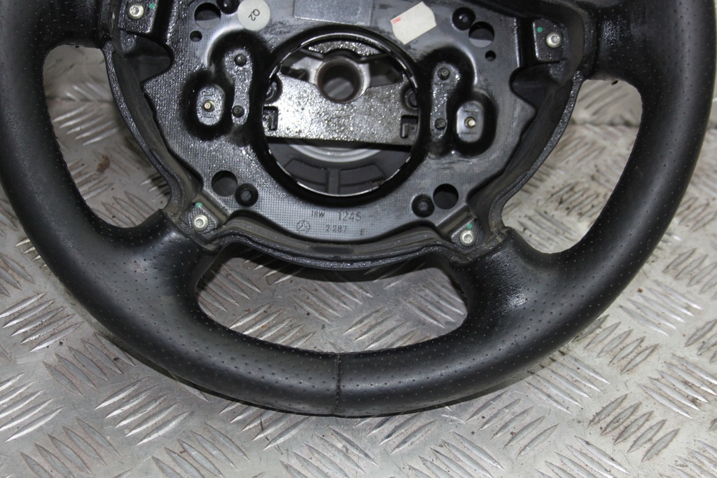 фото №5, Mercedes w211 воздуховод кожа perforacja