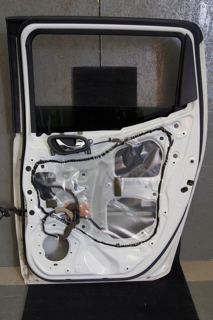 фото №6, Nissan navara np300 d23 дверь задняя задние правое