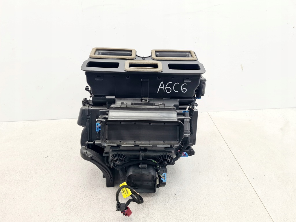 фото №13, Audi a6 c6 обігрівач 4f1820351ad