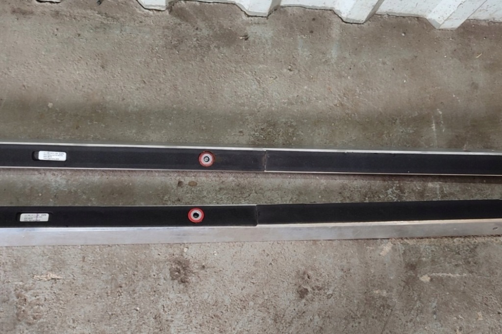 Комплект рейлингов кровельные audi q7 4l 4l0860021 3.0l бензиновый 206kw 2014 Доставка