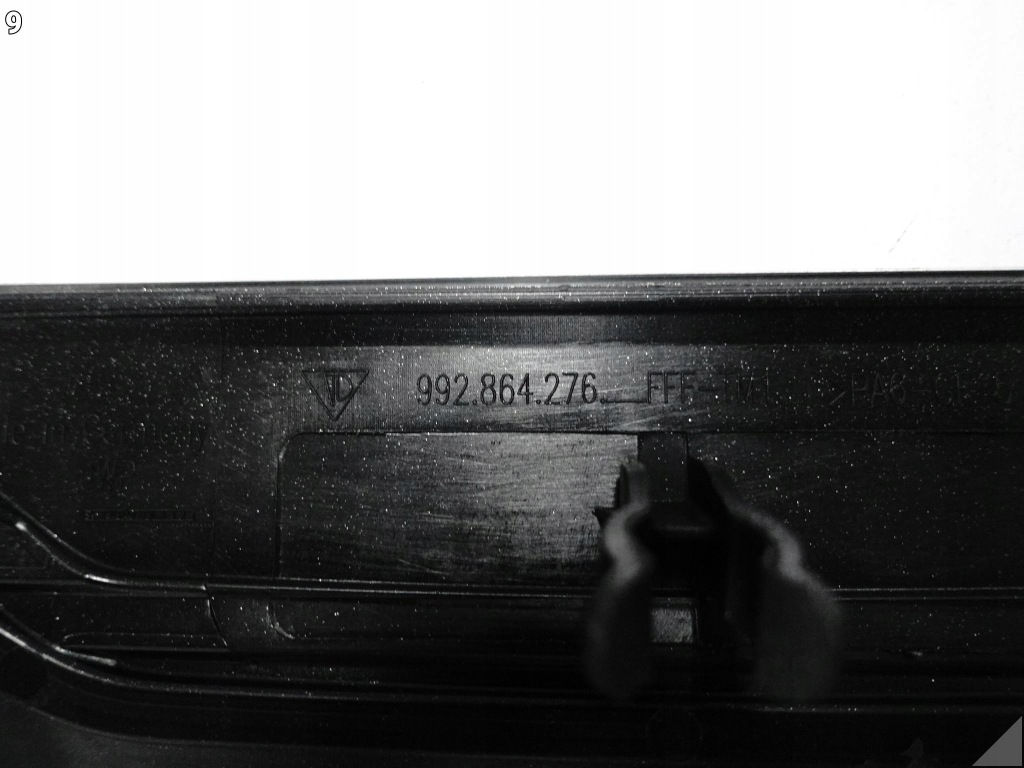 фото №10, Porsche 911 992 19- верхній захист кришка двигуна вентиляторів 3.0 задня