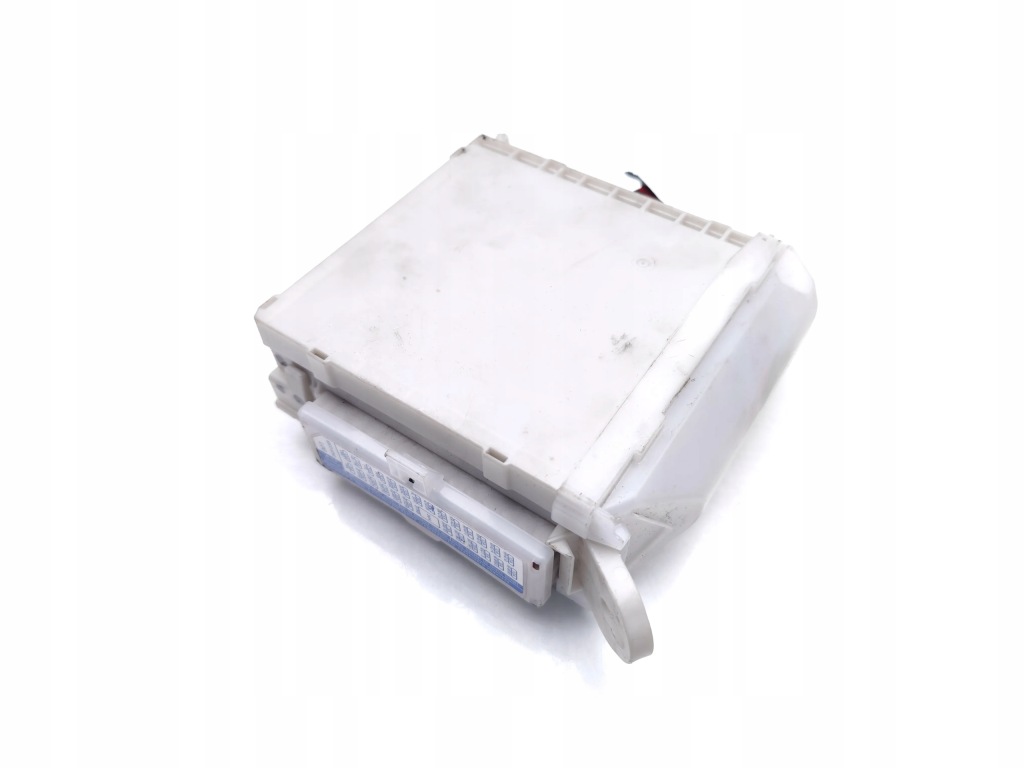 фото №1, Lexus ls рамка / модуль предохранителей 460 бензин 280kw 381 hp 82670-50160